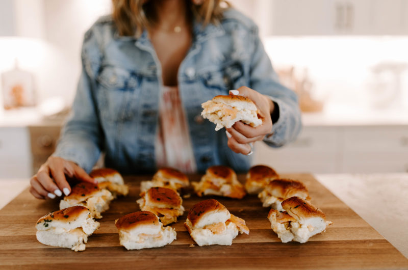 Hawaiian Roll Breakfast Sliders